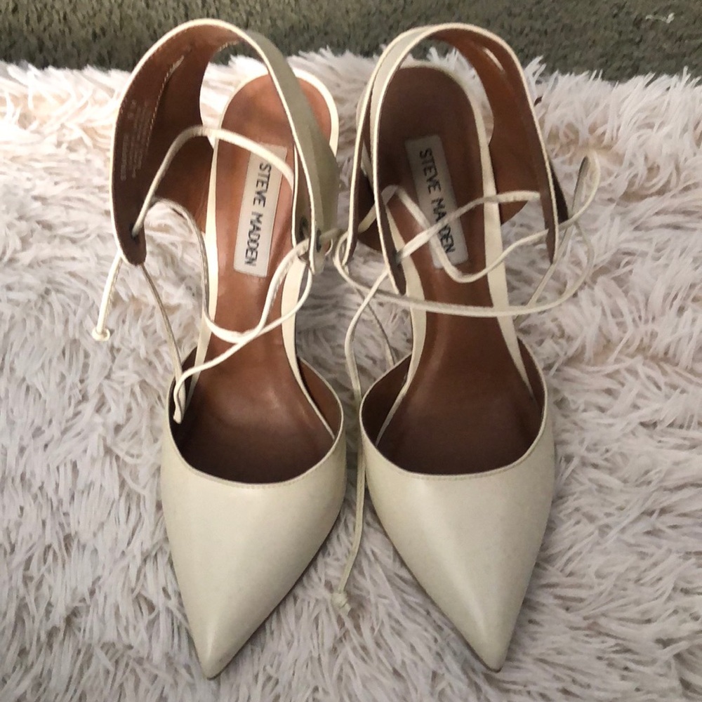 Steve Madden point toe white heels